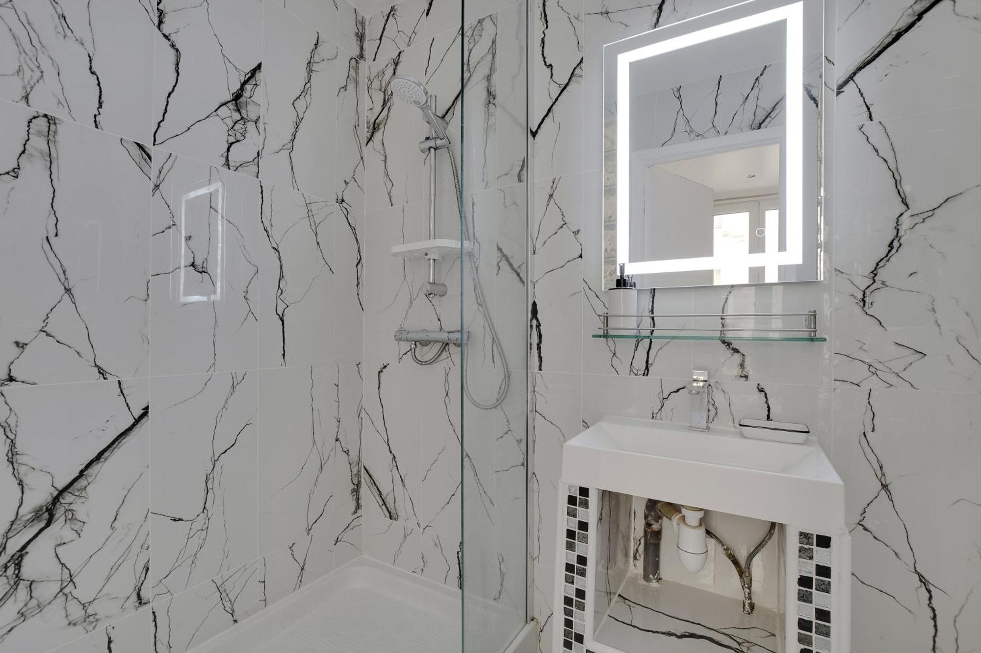 Modern'S Hotel Париж Екстериор снимка