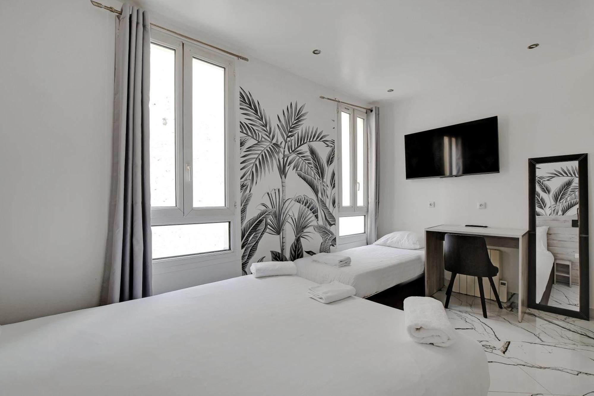 Modern'S Hotel Париж Екстериор снимка